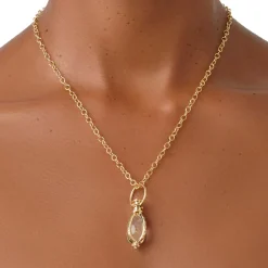 18K SMALL ASTRID AMULET